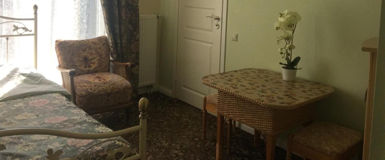 Hotel Baltas Namas Palanga Esterno foto