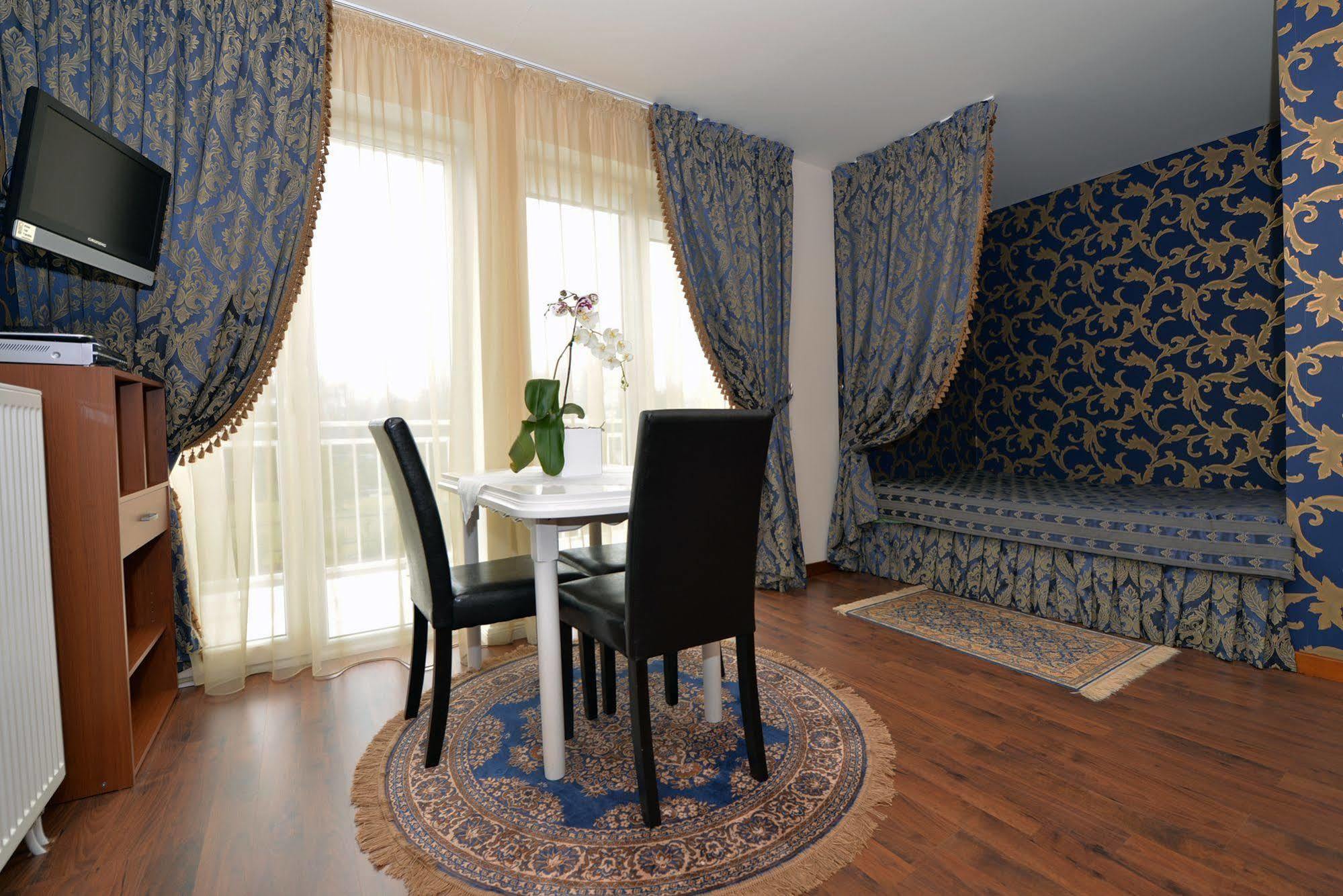 Hotel Baltas Namas Palanga Esterno foto